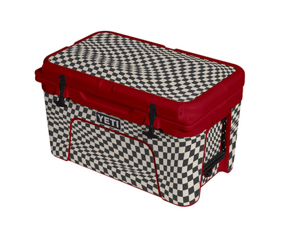 YETI Full Wrap Wavy Check Red